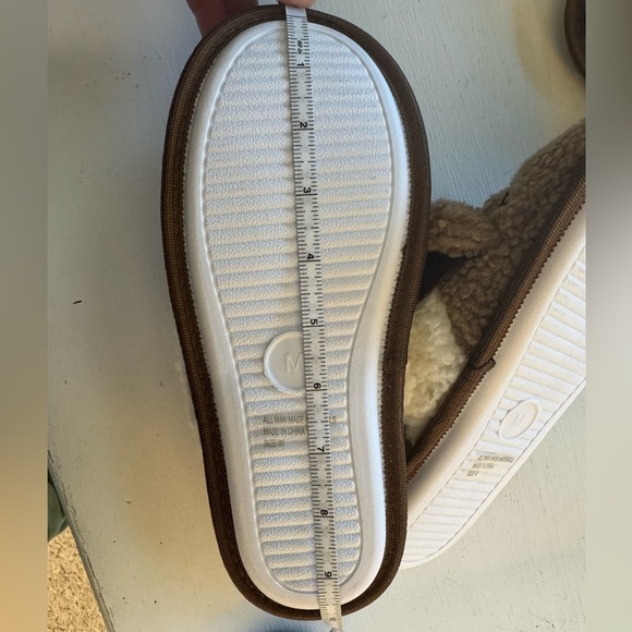 Wild Diva Reindeer Slippers Medium Fits 6-7 Holiday Festive Rudolph NWT - Picture 7 of 7